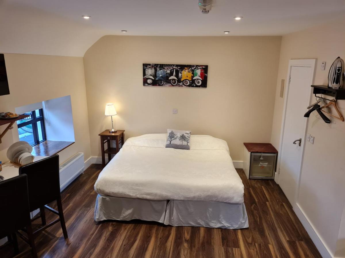 Ridge-Rock Accommodation Carrick on Shannon Exteriör bild