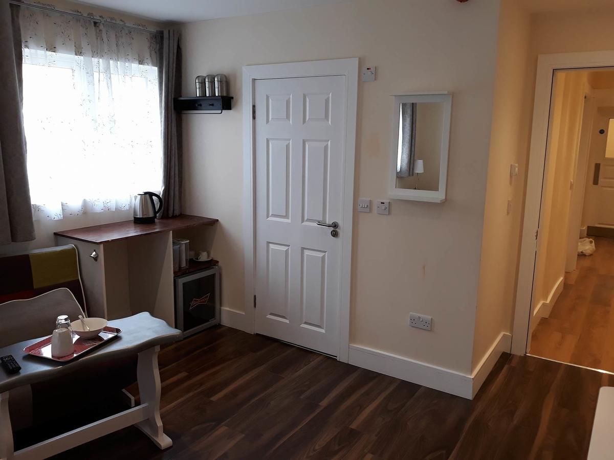 Ridge-Rock Accommodation Carrick on Shannon Exteriör bild